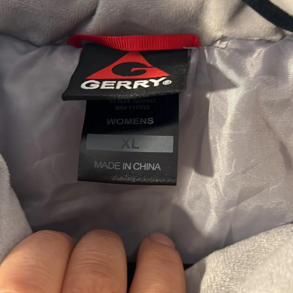 Gerry Weber Puffer Vest. Size XL - Picture 3 of 9